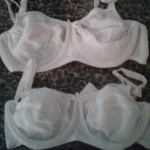 2 off white bras with lace